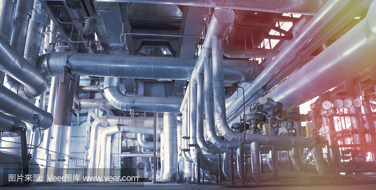 現(xiàn)代工業(yè)發(fā)電廠內(nèi)的設(shè)備、電纜和管道