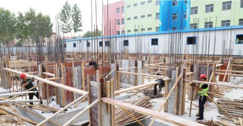 強(qiáng)信心 穩(wěn)經(jīng)濟(jì) 促發(fā)展 上口鎮(zhèn) 秋風(fēng)起碩果豐 項(xiàng)目建設(shè)正當(dāng)時(shí)